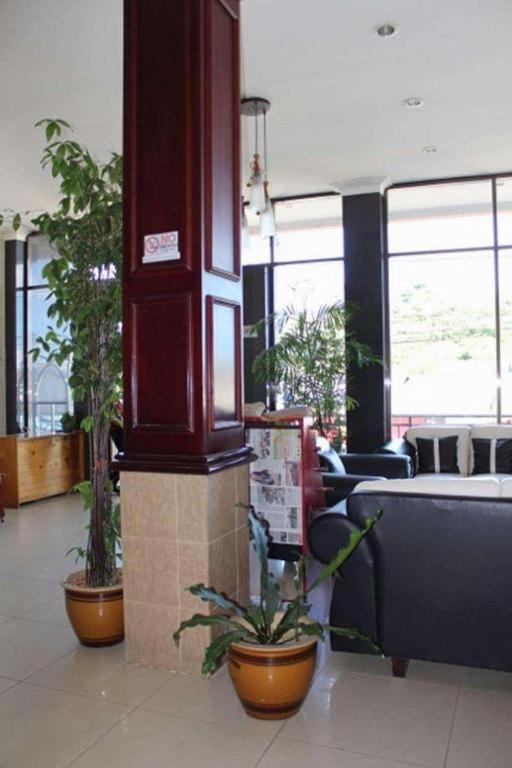 Hotel Dynasty Tarakan Exterior foto